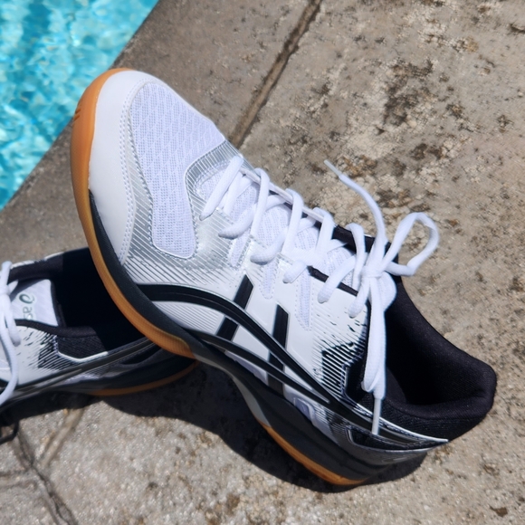 Like new GEL-ROCKET 9 indoor court shoe Volleyball sz 11.5 blk/wht - Picture 7 of 17